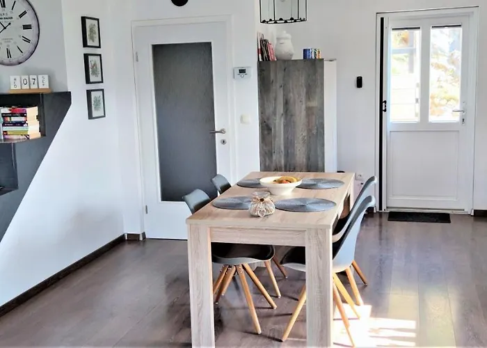 Zidanica * Zuzemberk